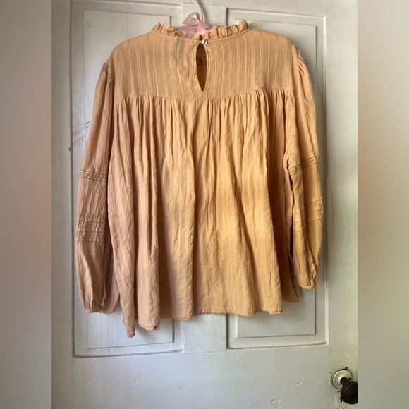 Universal Thread flowy Top - Picture 5 of 5